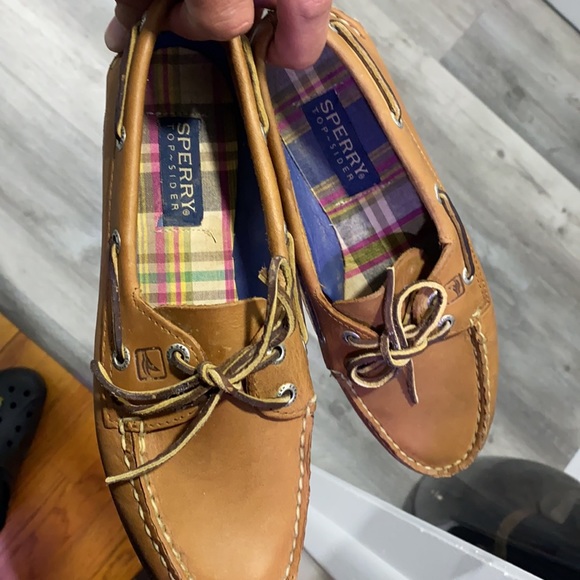 Sperry's - Picture 4 of 4